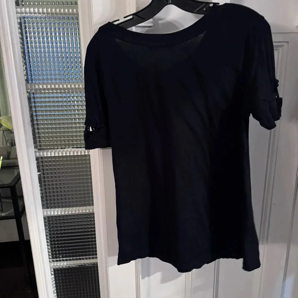 Philanthropy Women’s Black Tee Shirt. Lace Up Short Sleeve Size Medium - Picture 2 of 8